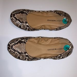 Lucky Brand snake print erin flats
